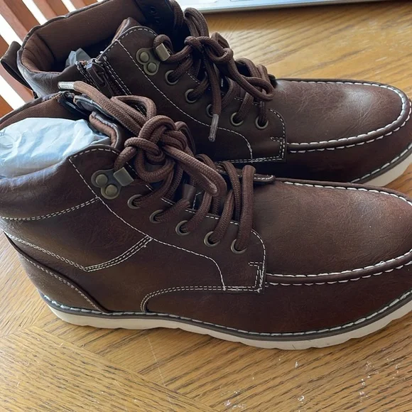 Steve Madden Boy's Dafti Ankle Boot Size 5 NEW in Box - Picture 3 of 6